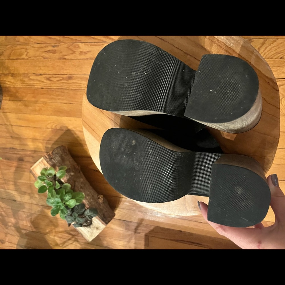 Black Chic High Platform Sandals - image 4